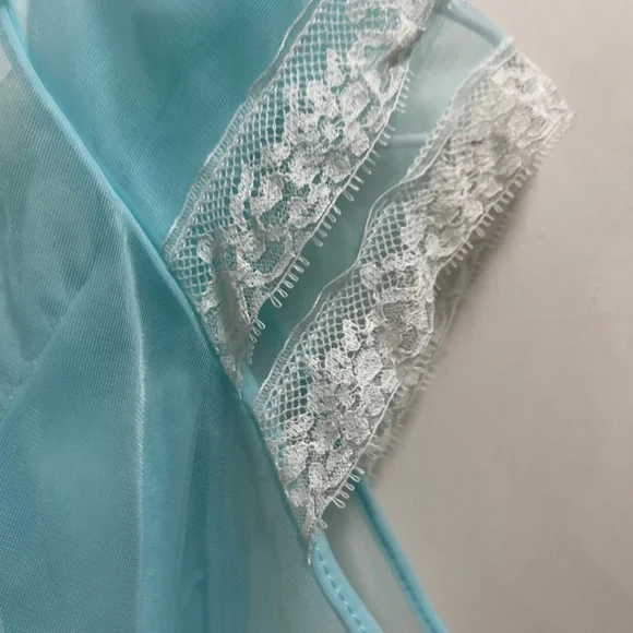 Vintage 60s short n Sweet 2 pc. Over Robe and bralette Rare sheer lace ties S/M